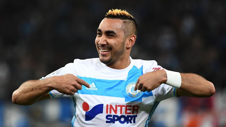 TA：曼城明夏可能签右后卫和右边锋，他们仍在关注利夫拉门托