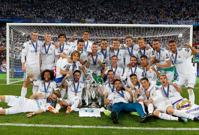 莱万加入欧冠百球俱乐部 进球效率比梅西C罗更高（莱万跻身欧冠百球俱乐部 进球效率力压梅西与C罗）