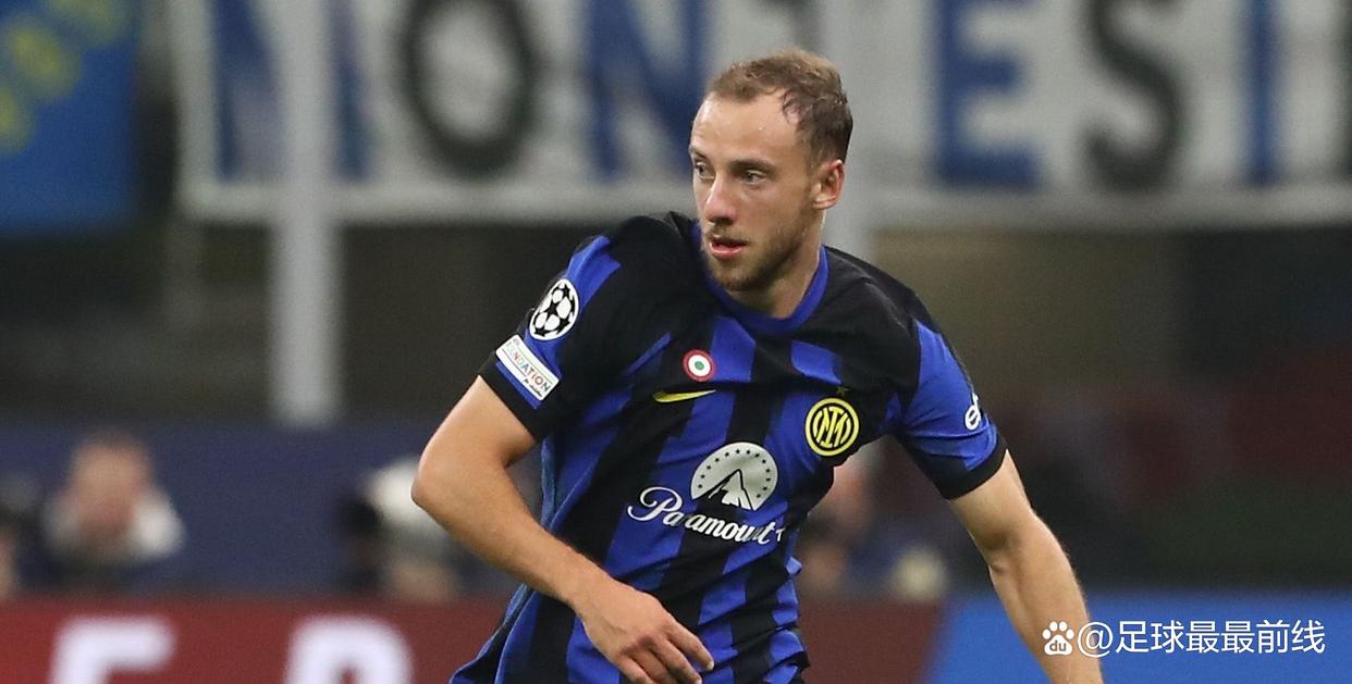 阿森纳主场遭维拉逆转，失去三分，表现不佳，球迷失望。