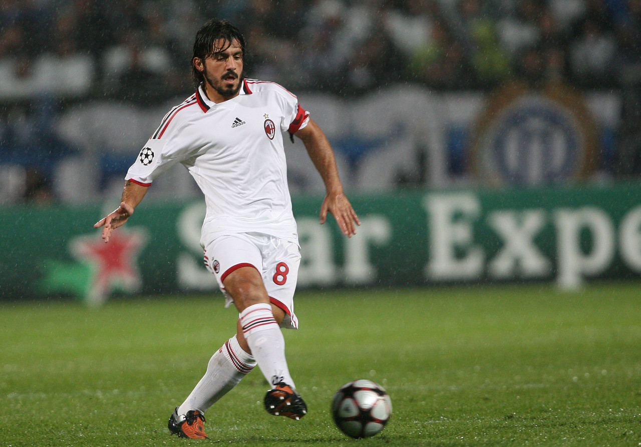 主场仅赢3场，本赛季亚泰的联赛主场胜率为全中超最低（亚泰本赛季联赛主场仅取3胜，胜率全中超最低）