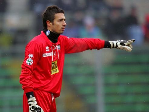 用冠军告别！雷速海报：布斯克茨&阿尔巴完成最后一舞，正式退役