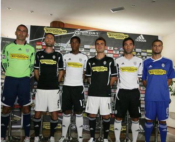 纳格尔斯曼：巴库将顶替基米希首发，约纳坦-塔佩戴队长袖标