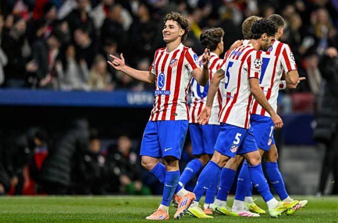 阿斯：阿拉巴收到中东地区联赛报价，他希望一两个月做出决定（阿斯：阿拉巴获中东联赛邀约，计划一两个月内做出抉择）