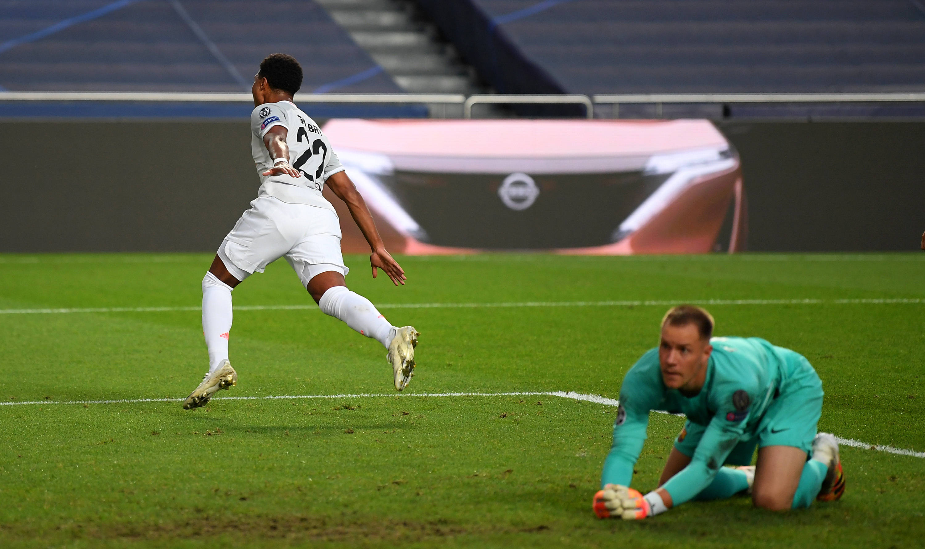 热火vs魔术首发：班凯罗领衔大战希罗&阿德巴约