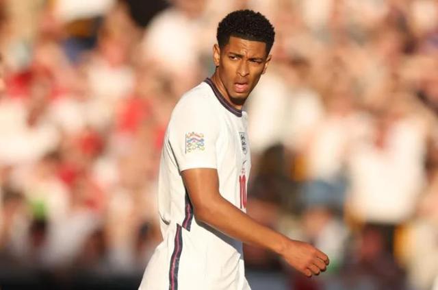 2025／26赛季英超：瓜帅警告！若不进步，三四月份我们根本无力争夺冠军（英超2025／26赛季前瞻：瓜迪奥拉示警，若球队不提升，三四月恐无力争冠）