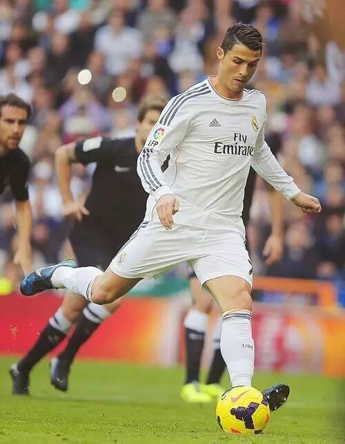 官方：米兰对阵恩泰拉的友谊赛将于11月14日18：30进行