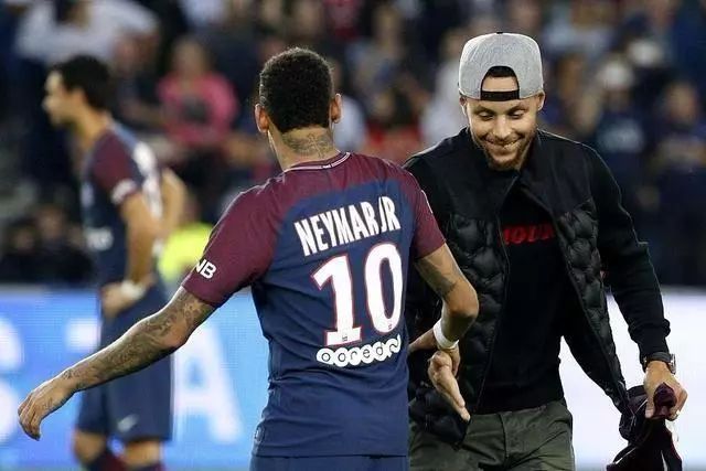 火箭大胜太阳，杜兰特28分8助、阿门31分、谢泼德状态不佳！